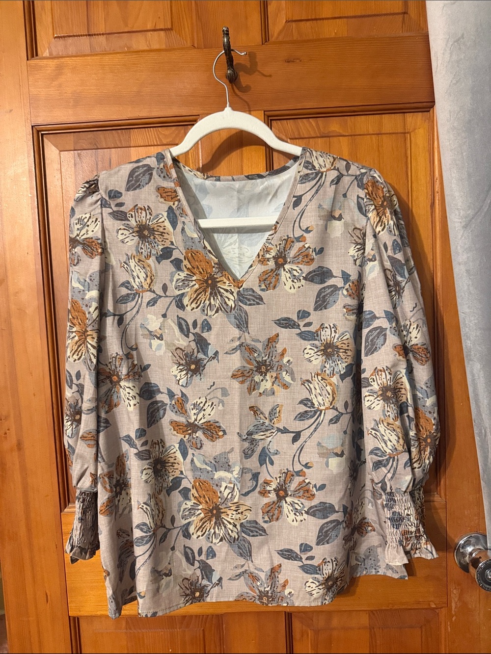 Floral V-Neck Puff Sleeve Blouse - large
